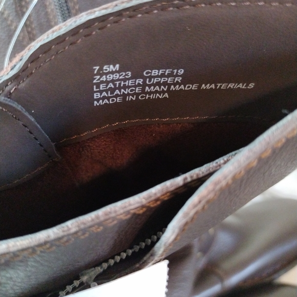 NWT BOC Born Tall Brown Leather Riding Boots Size 7.5M - Picture 8 of 8